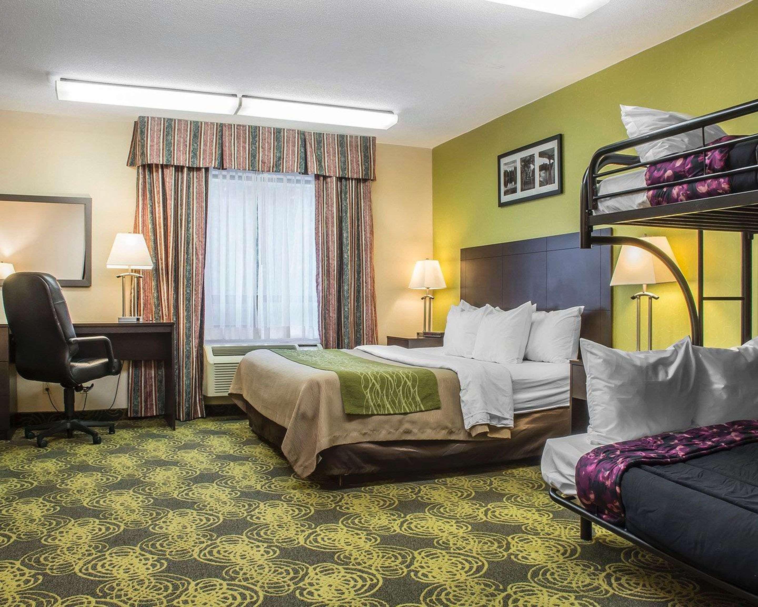 Comfort Hotel & Suites Peterborough Ngoại thất bức ảnh