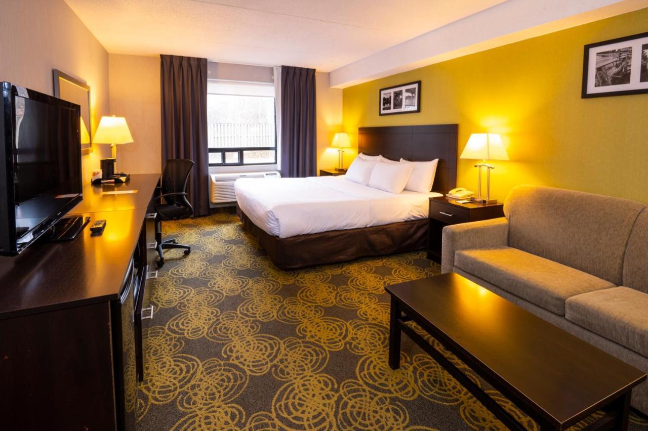 Comfort Hotel & Suites Peterborough Ngoại thất bức ảnh