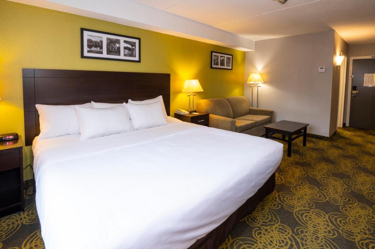 Comfort Hotel & Suites Peterborough Ngoại thất bức ảnh