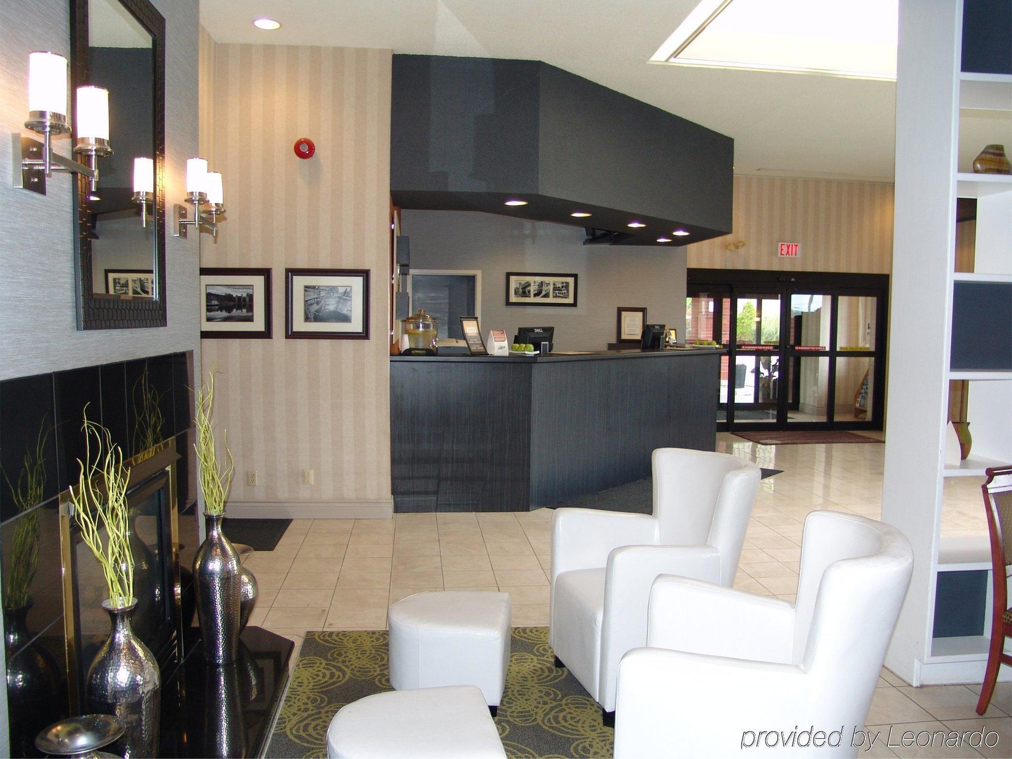 Comfort Hotel & Suites Peterborough Ngoại thất bức ảnh