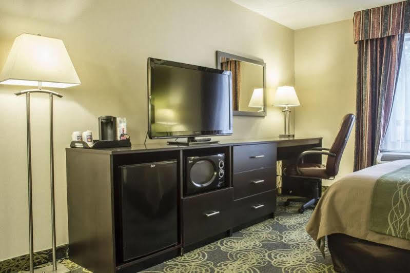Comfort Hotel & Suites Peterborough Ngoại thất bức ảnh